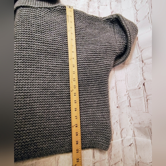 Marcella NYC Grey Sweater Wool Blend Chunky Knit Turtle Neck Small - Picture 14 of 15